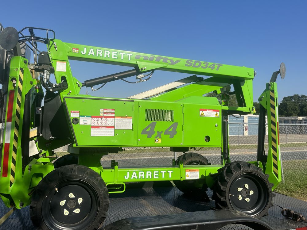 Jarrett Nifty SD34T articulating boom lift